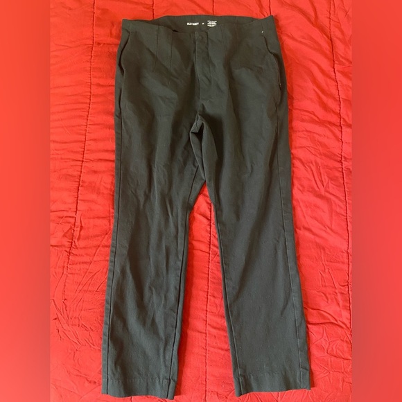 Old Navy Extra High-Rise Pixie Ankle Pants – Size 14 (Black) - Picture 1 of 7